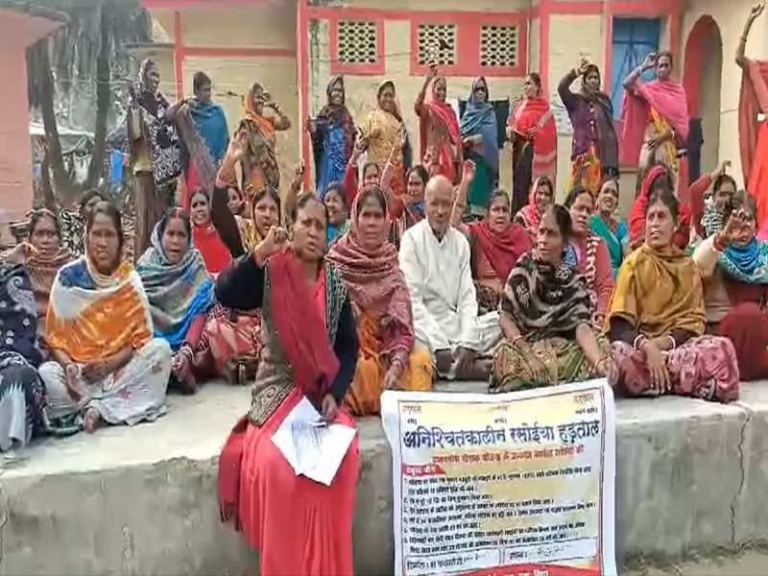 अनिश्चितकालीन हड़ताल पर गए बोधगया के 450 रसोइया